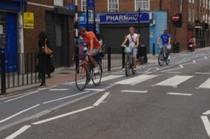 CS3 The lanes narrow - a dangerous crossing