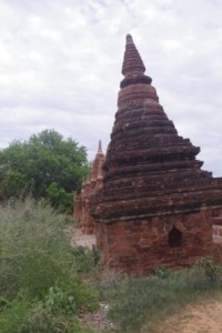 Leaning stupa